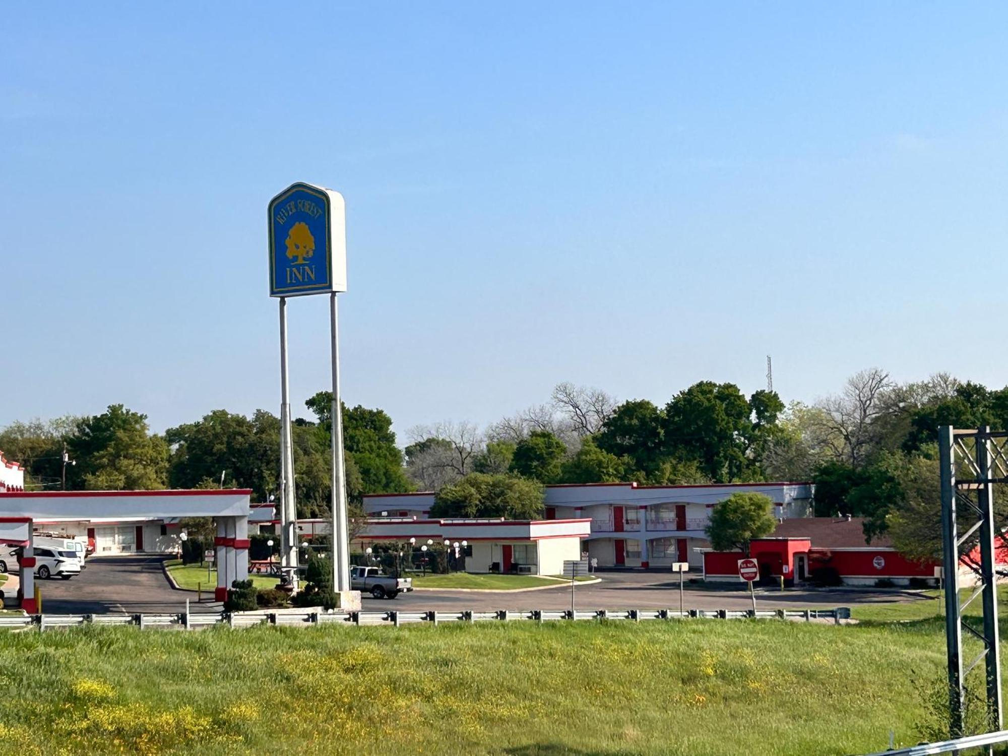 בלטון River Forest Inn מראה חיצוני תמונה